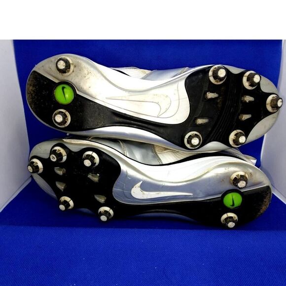 Nike Air Huarache Men's Pre-owned White/Silver Football Cleats - sz. 10 - Picture 5 of 5